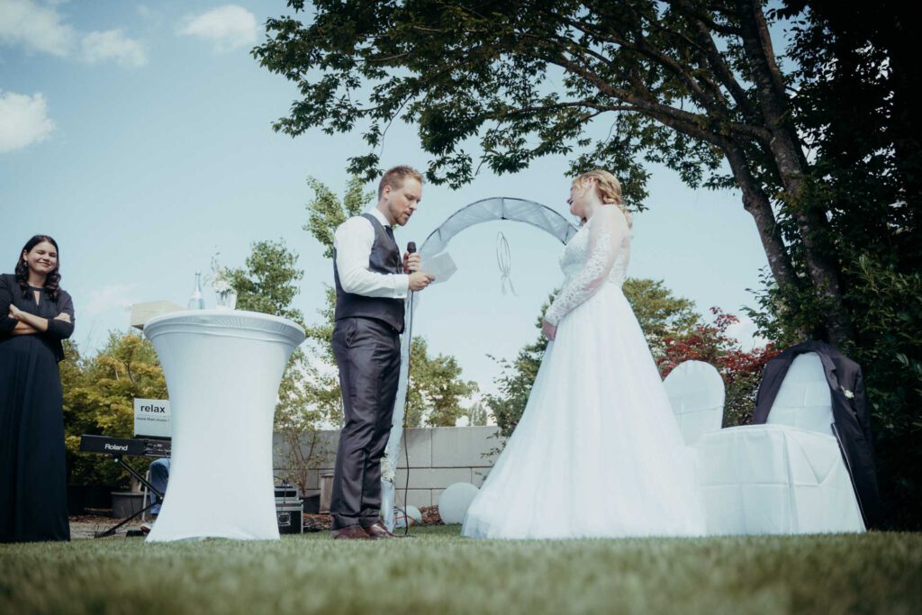 Hochzeit persoenlich gestalten Tipps hochzeitsfotograf Steinenbronn 11